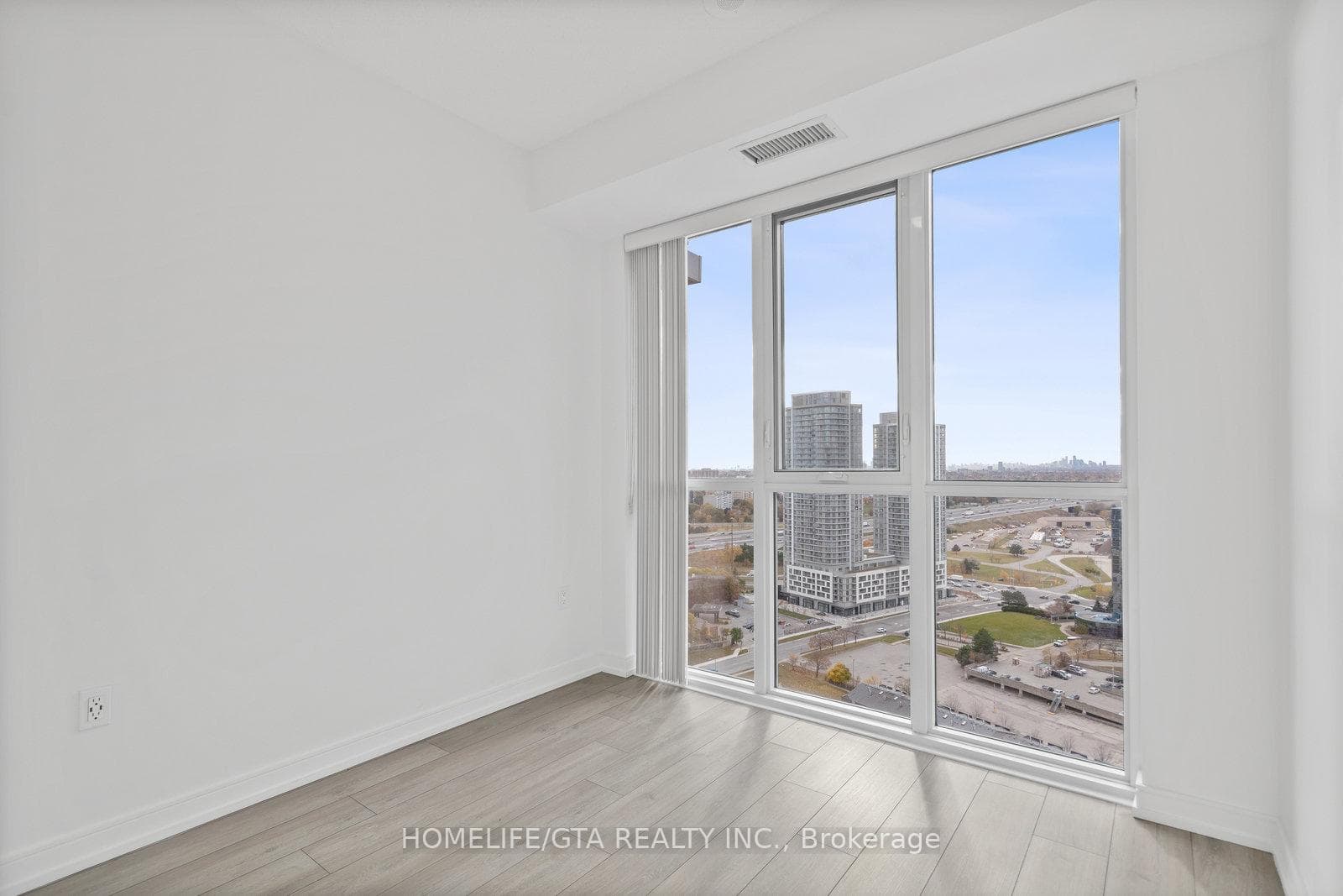 225 Village Green Square Unit 2706 photo 21