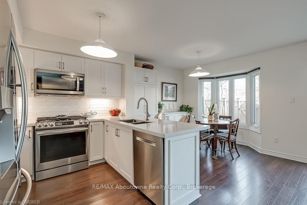 286 HAMILTON Drive Unit 1 photo 13