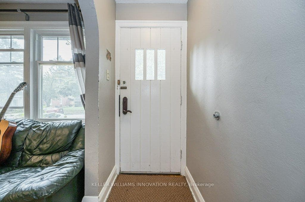 52 Avondale Avenue photo 2