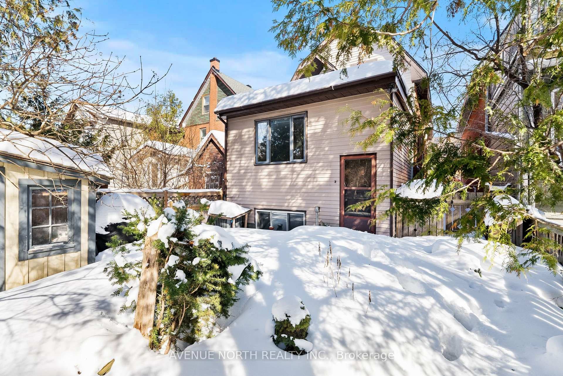48 Leonard Avenue photo 36