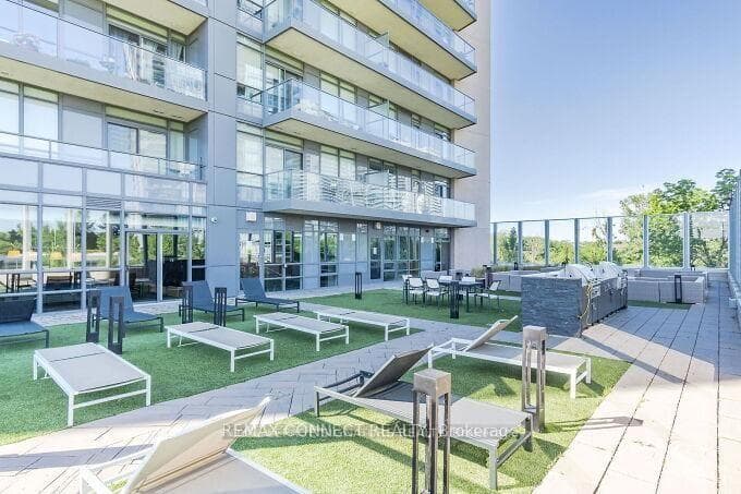 36 Park Lawn Road Unit 3302 photo 15