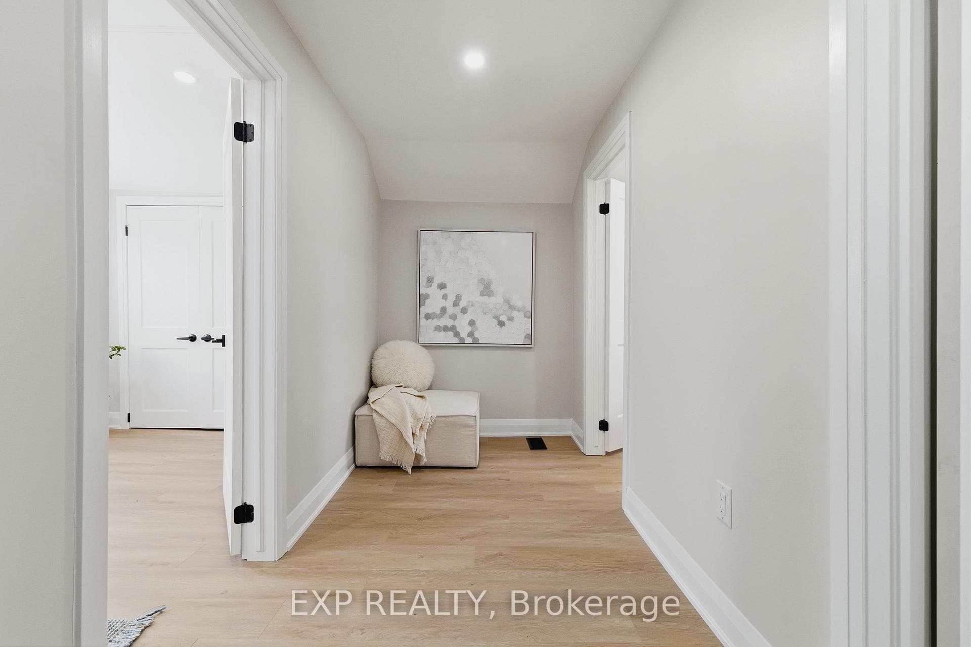 18 Foster Avenue photo 22