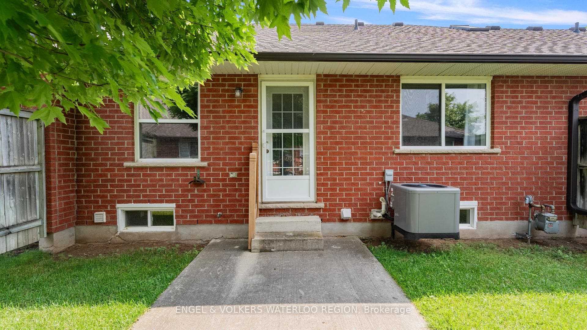10 Isherwood Avenue Unit 19 photo 32