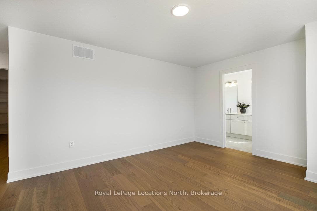 24 Swain Crescent photo 24