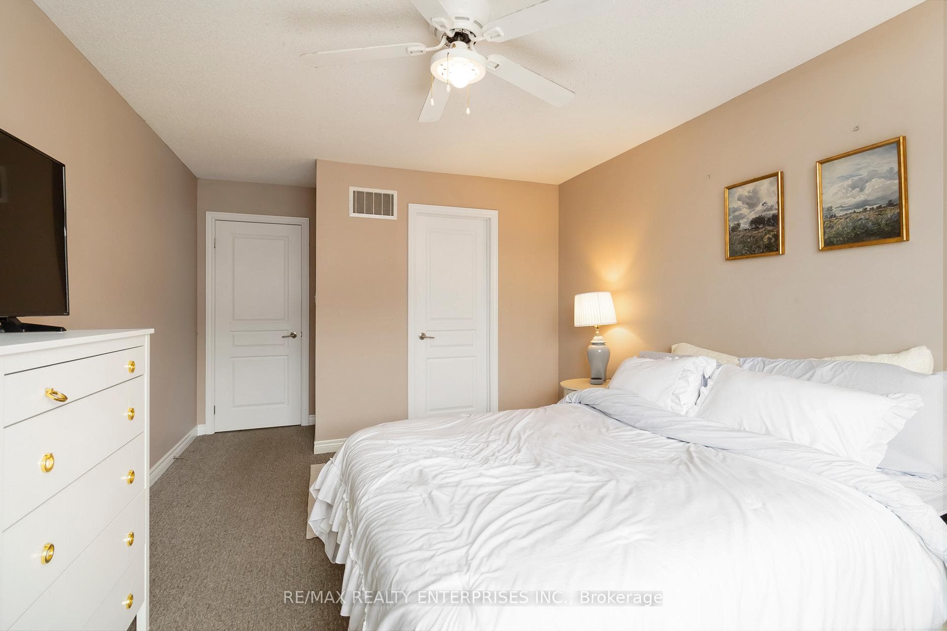 1401 Plains Road Unit 93 photo 22