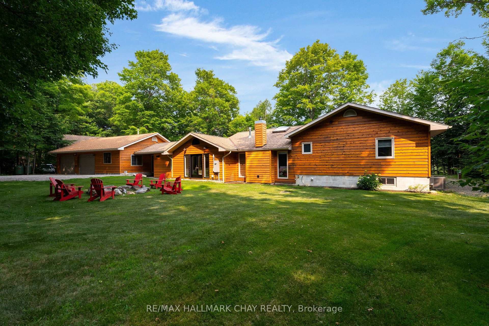 1319 Wolf Circle photo 1