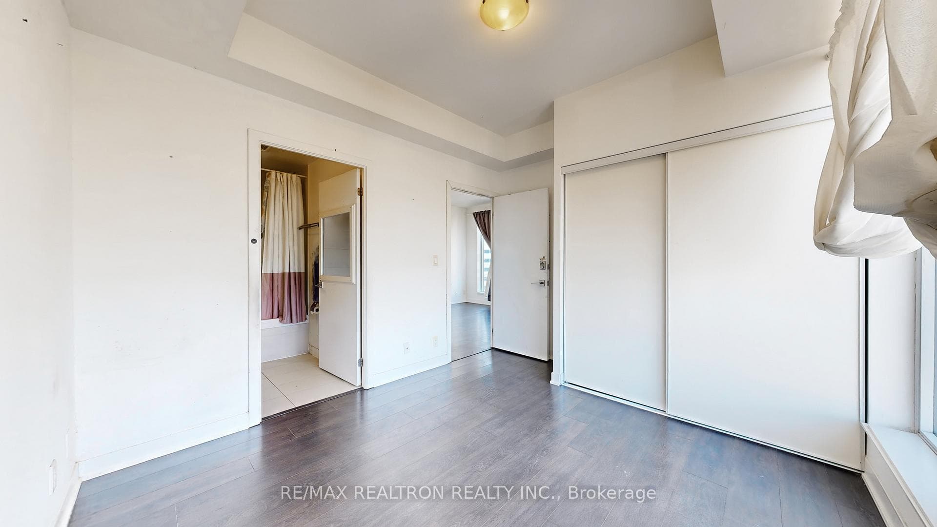28 Avondale Avenue Unit 1102 photo 16