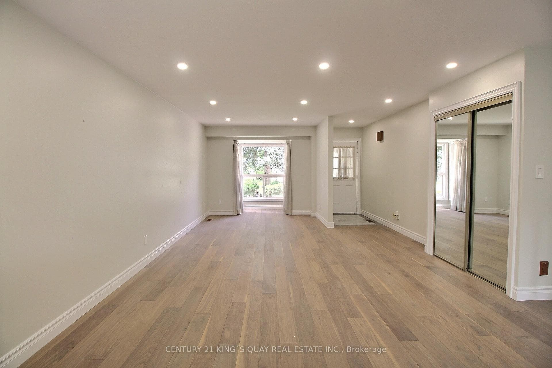 17 Sandyhook Square photo 9