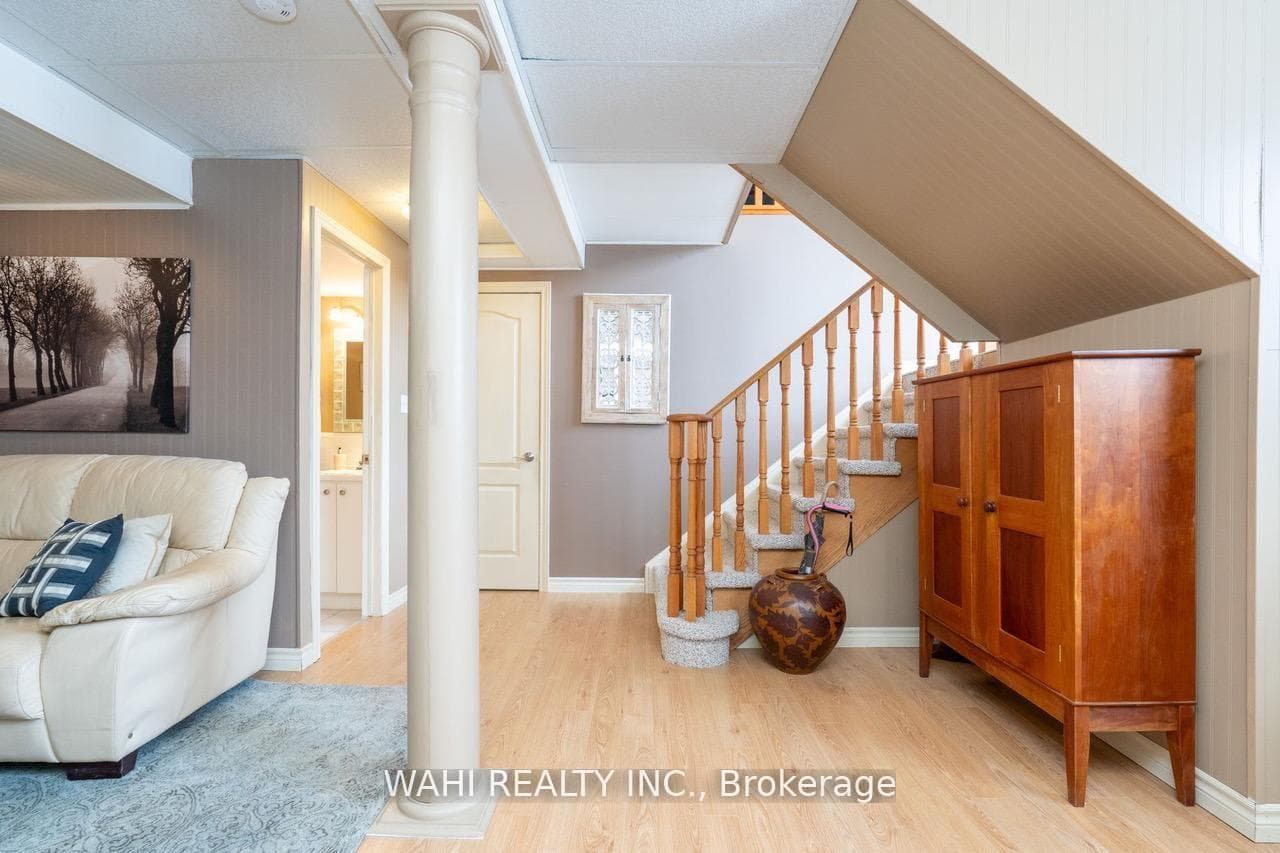 1336 Maple Road photo 20