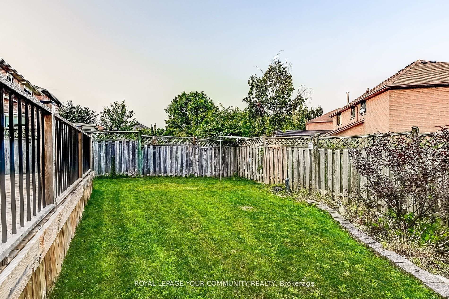 65 Tideswell Boulevard photo 37