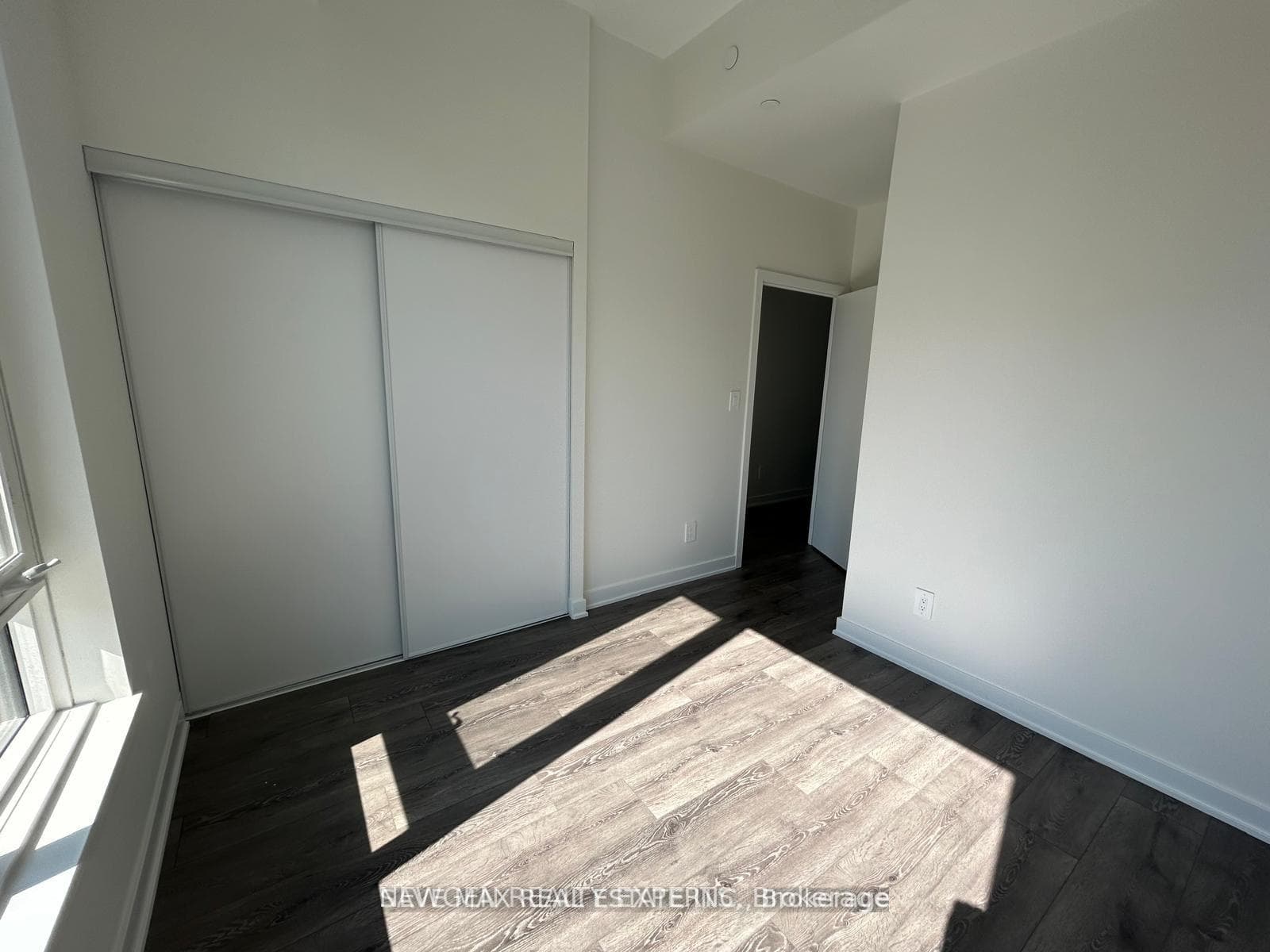 1440 Clarriage Court Unit 112 photo 11