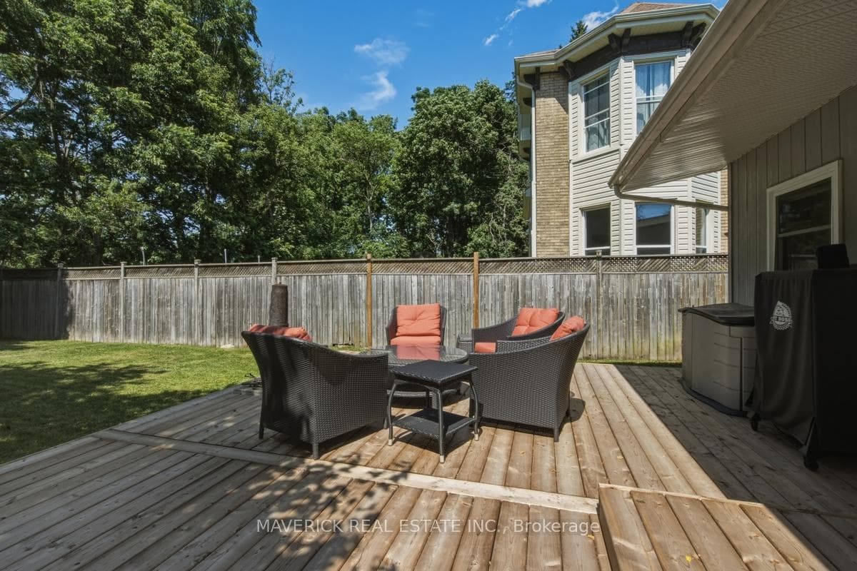 226 Grand Avenue photo 35