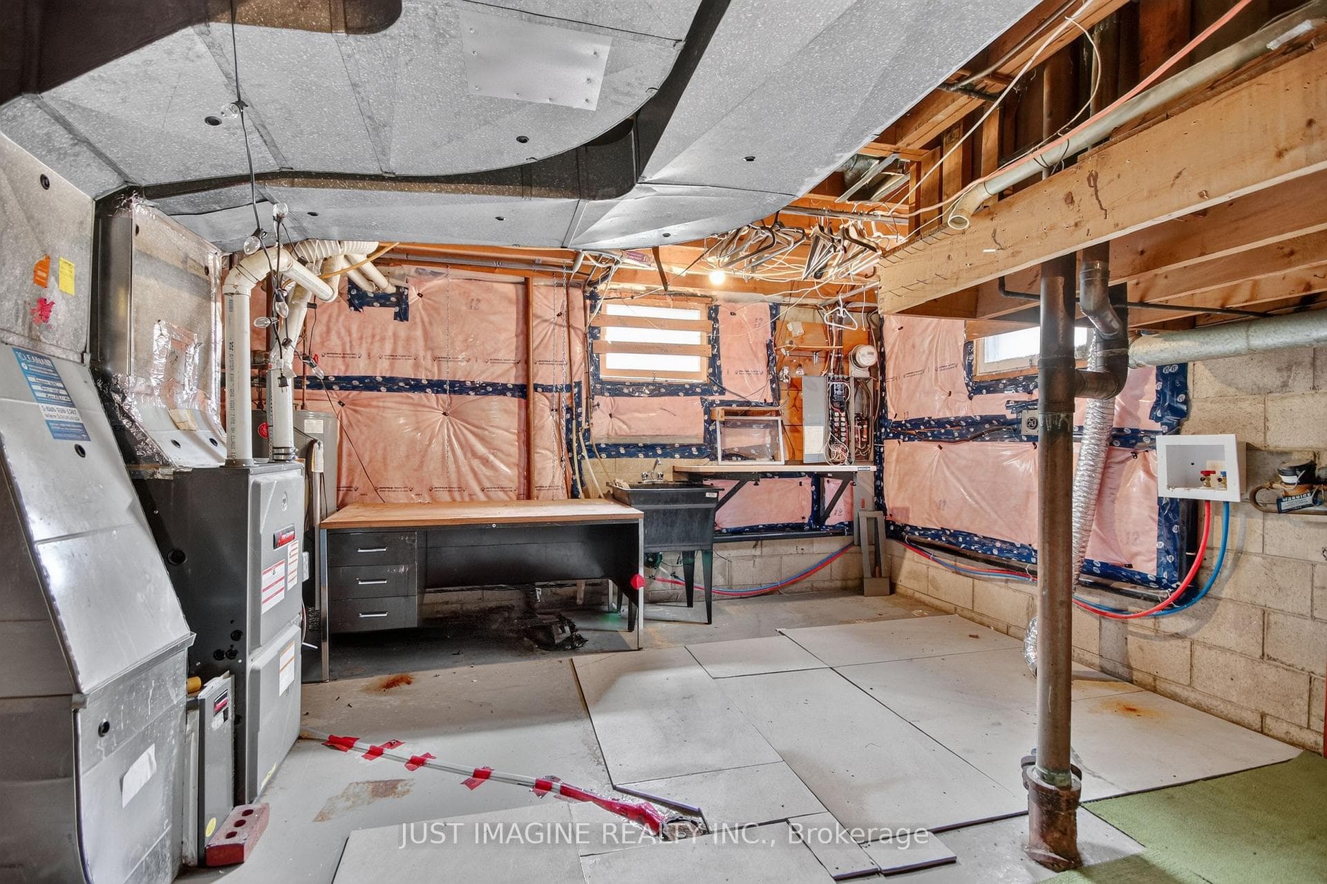 2654 Conn Street photo 31