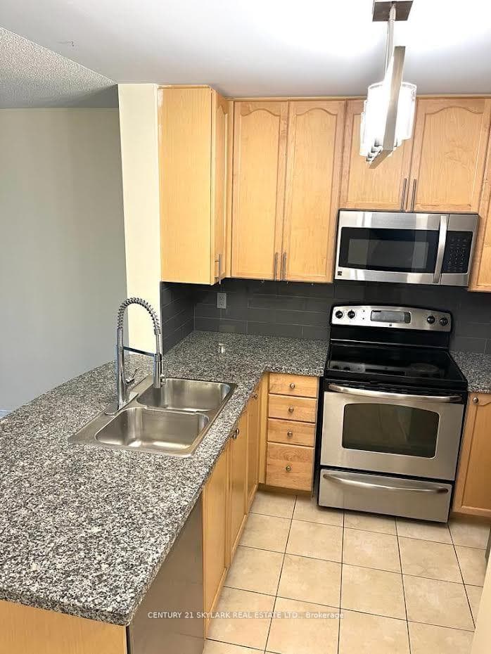 4900 Glen Erin Drive Unit 110 photo 17