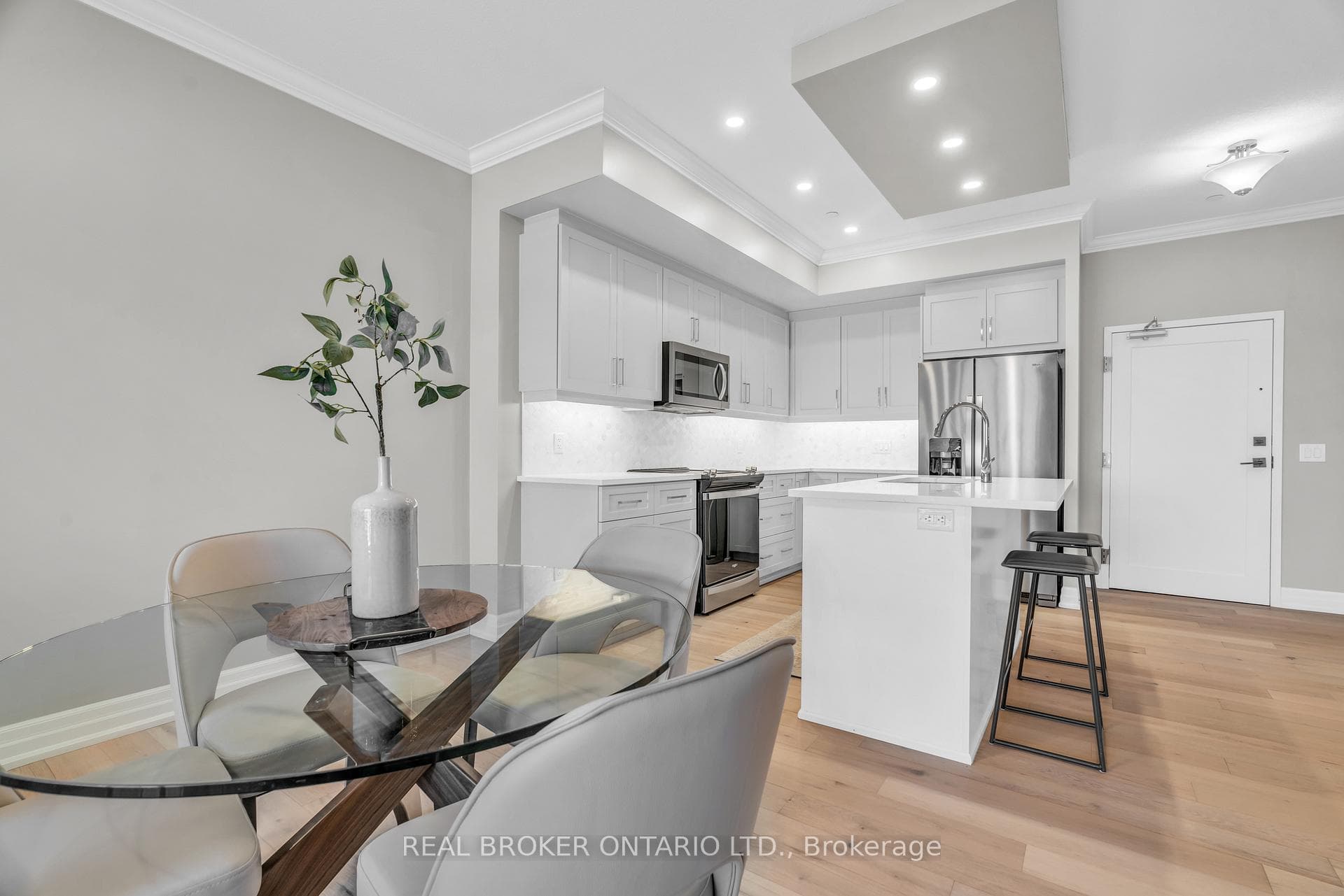 1880 Gordon Street Unit 1009 photo 14