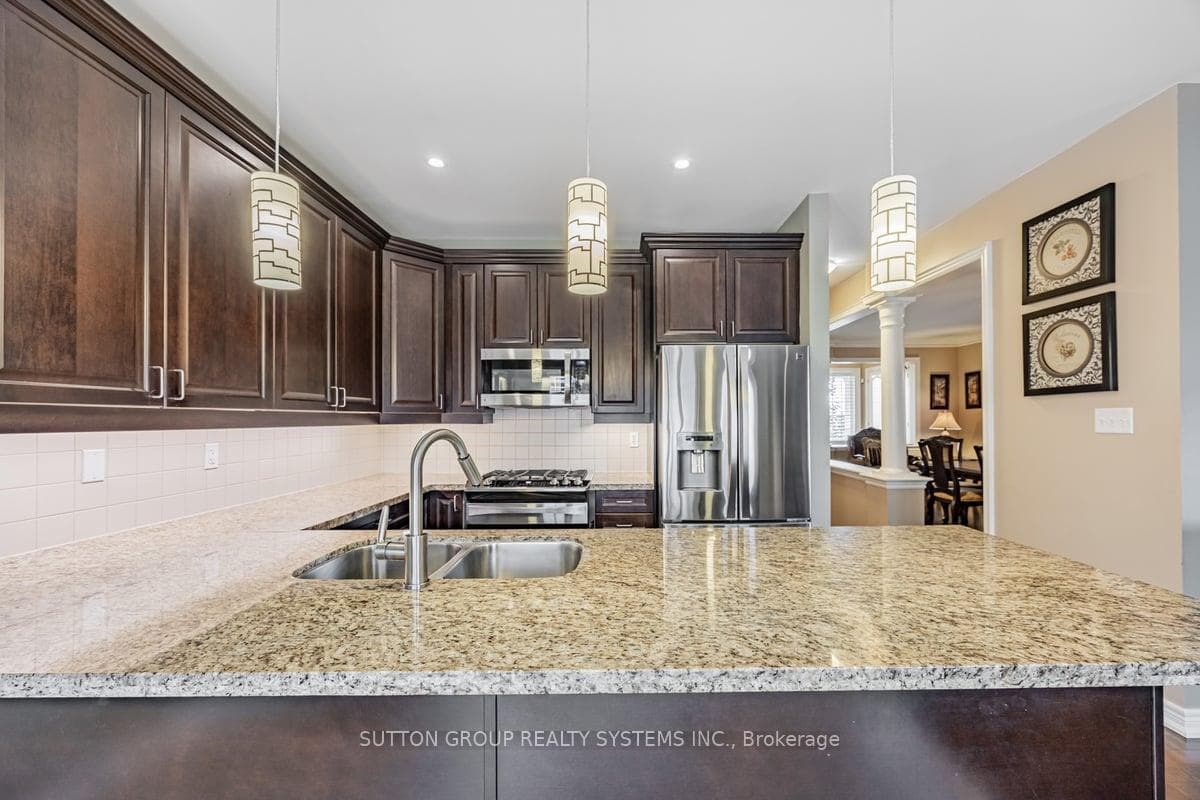 1674 Badgley Drive photo 10