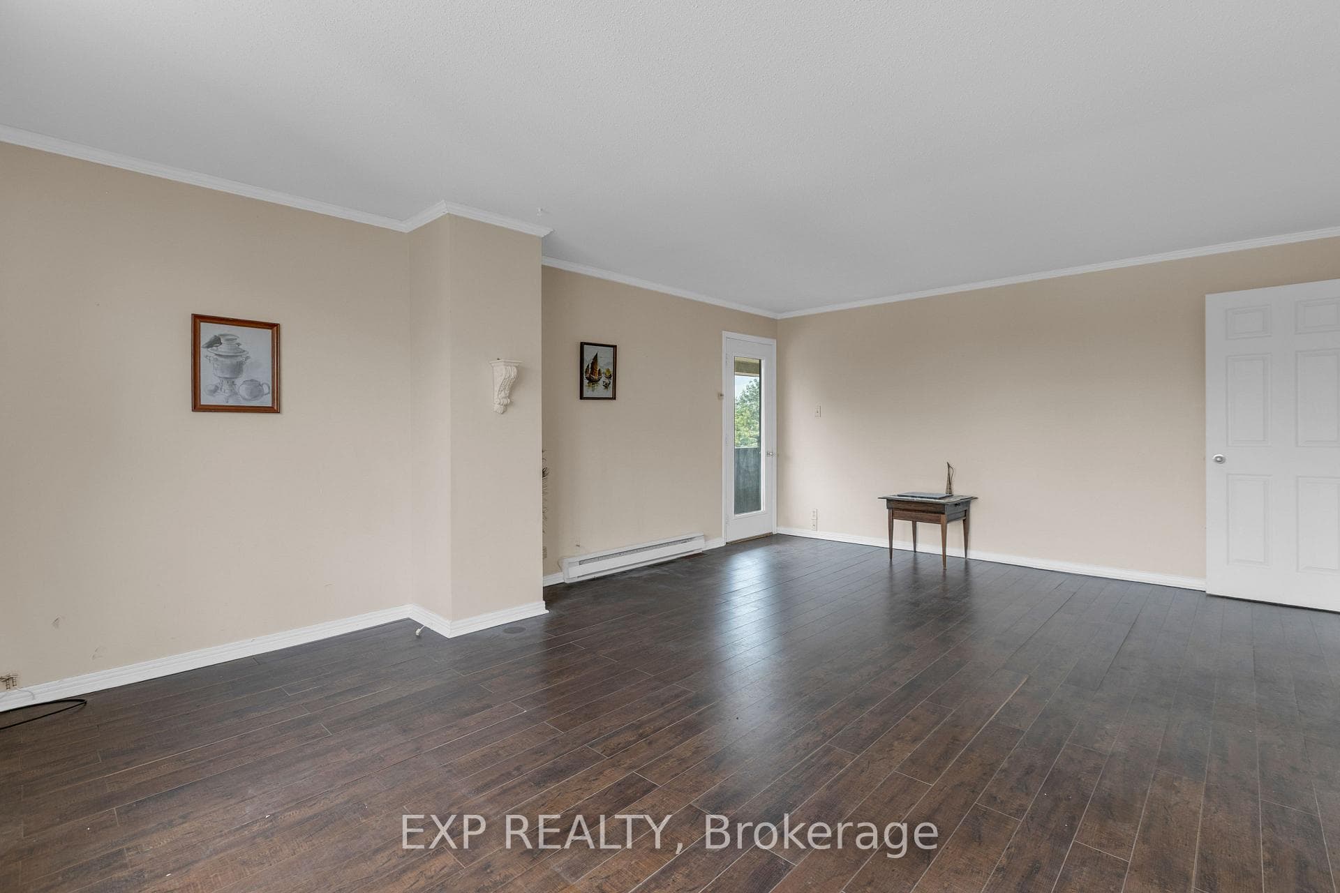 308 Stratas Court Unit 24 photo 24