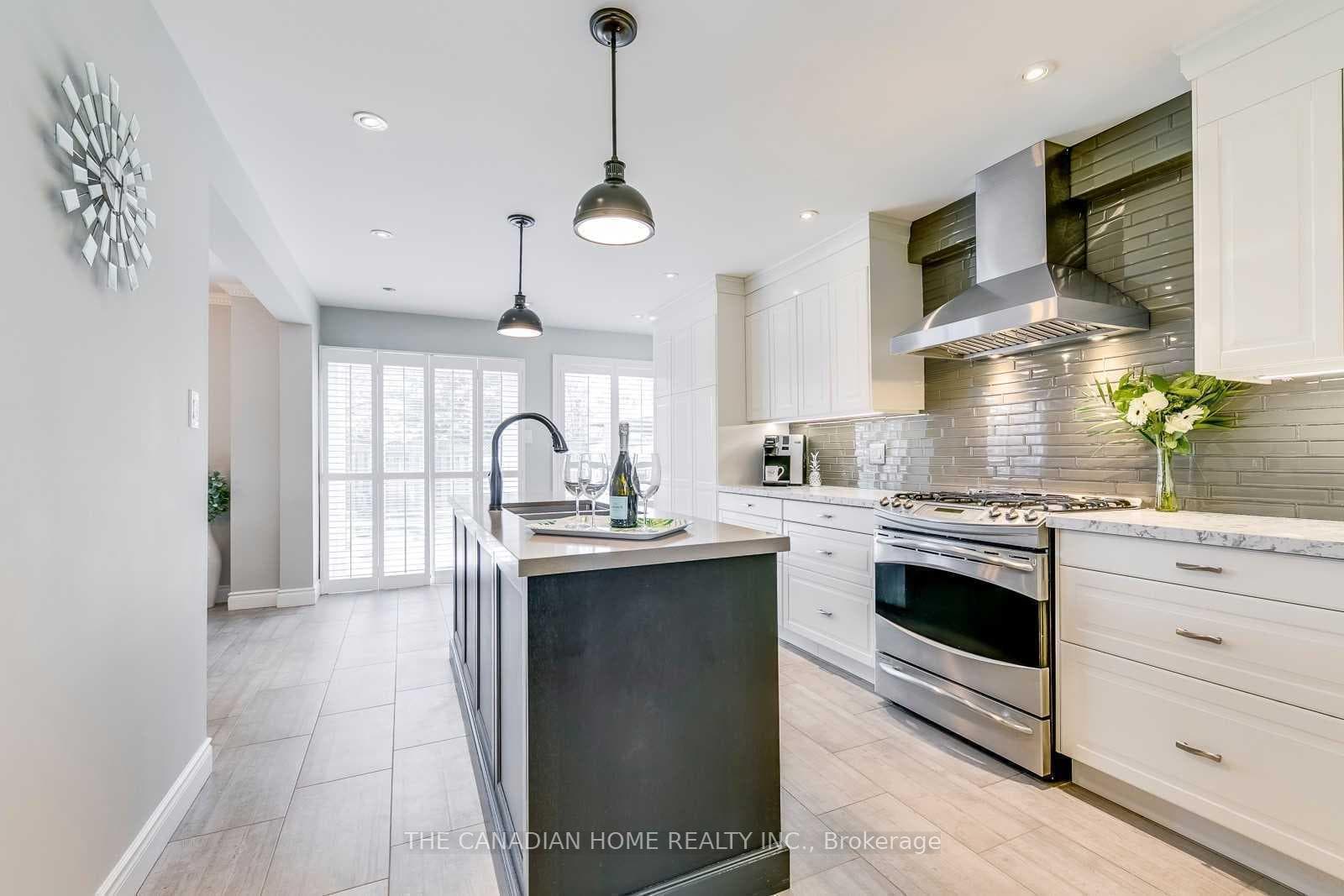 4147 Credit Pointe Drive photo 11