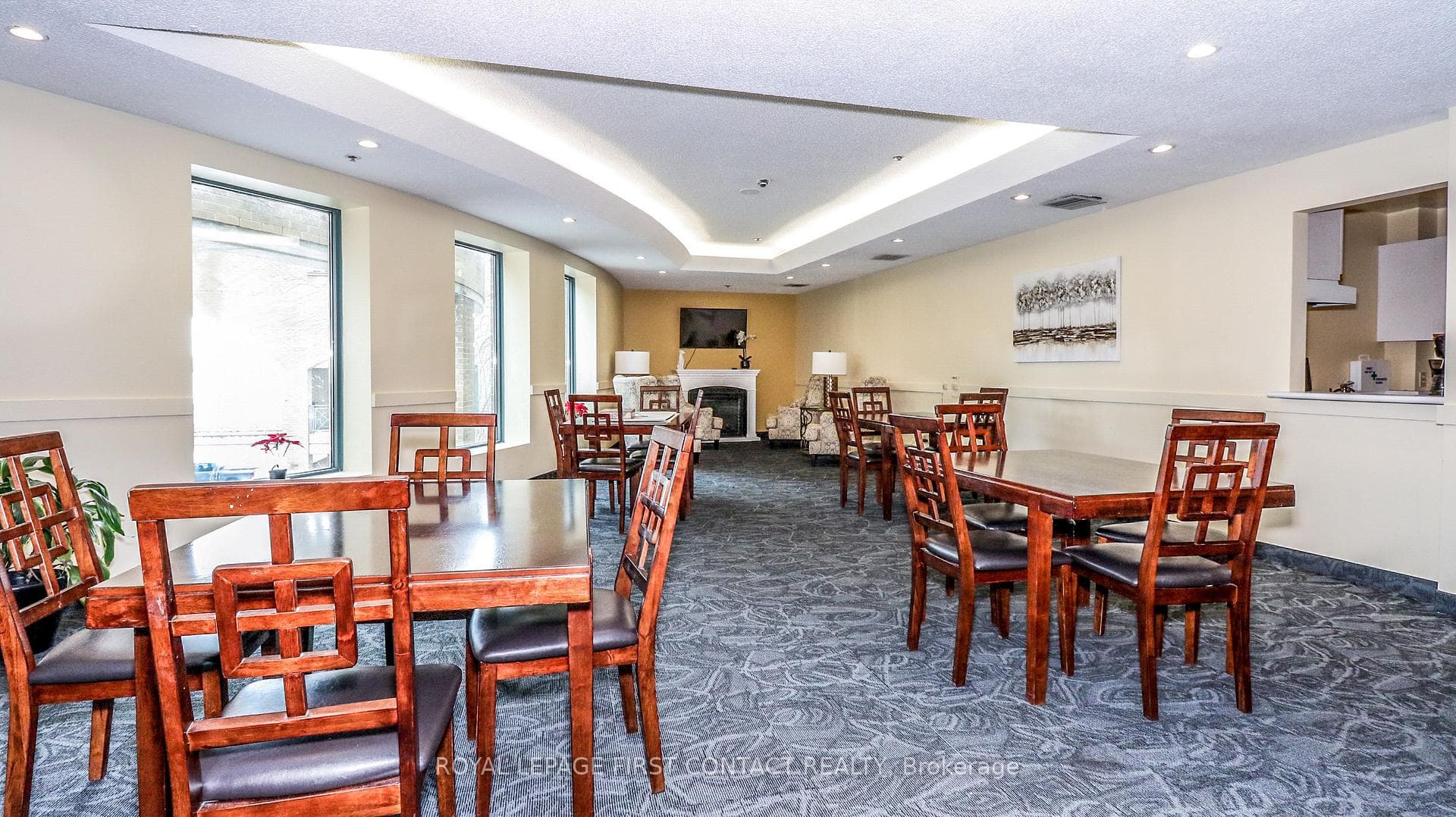 140 Dunlop Street Unit 309 photo 22