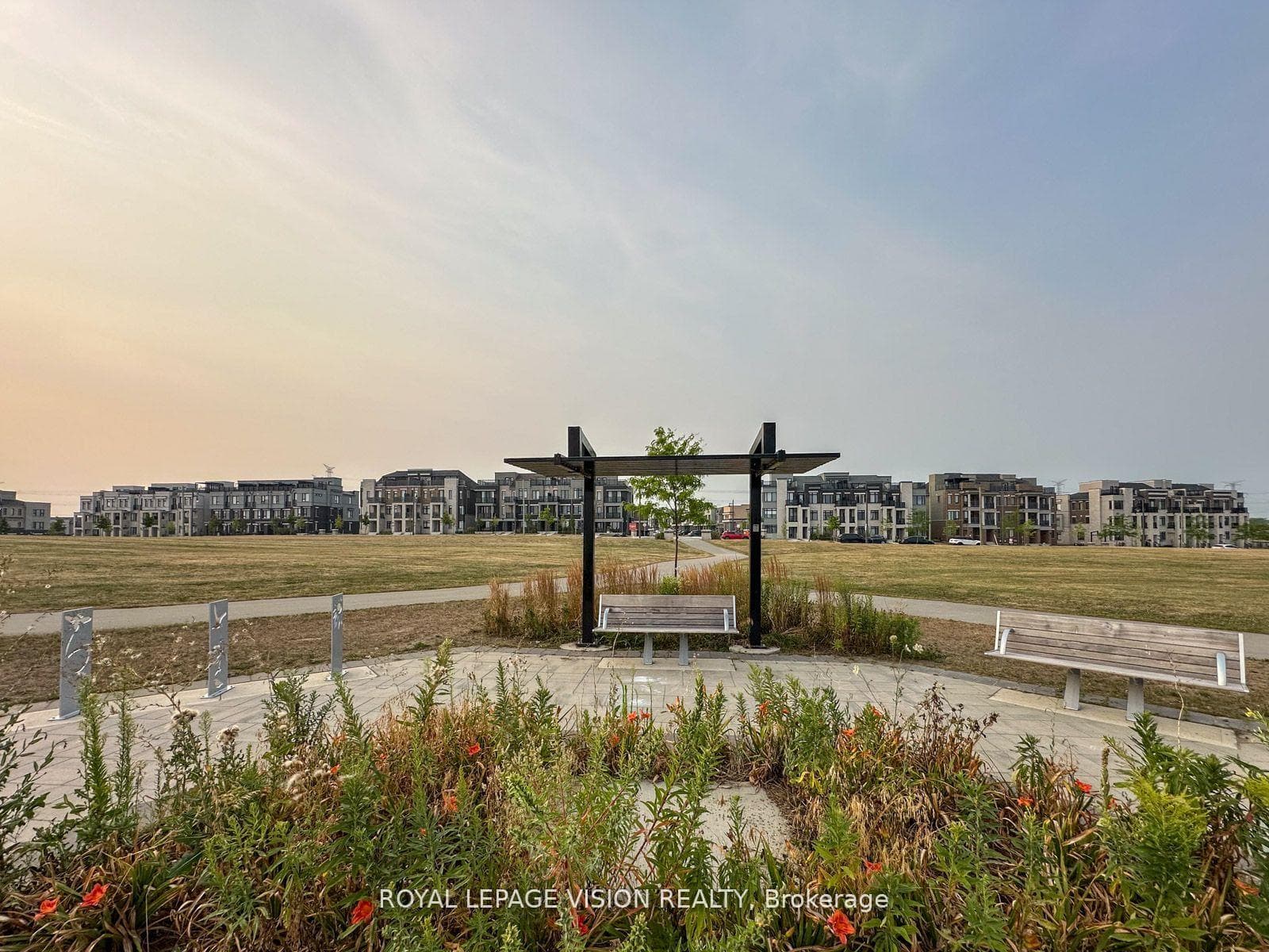 74 Caspian Square photo 19