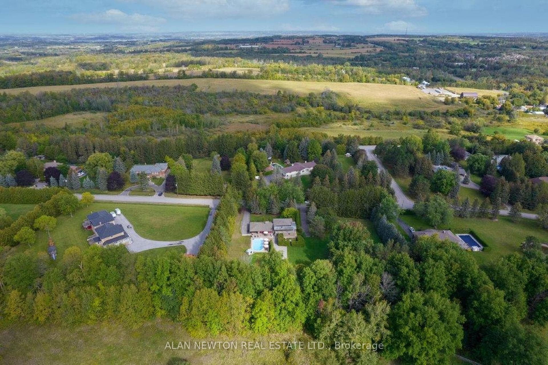 45 King View Crescent photo 7