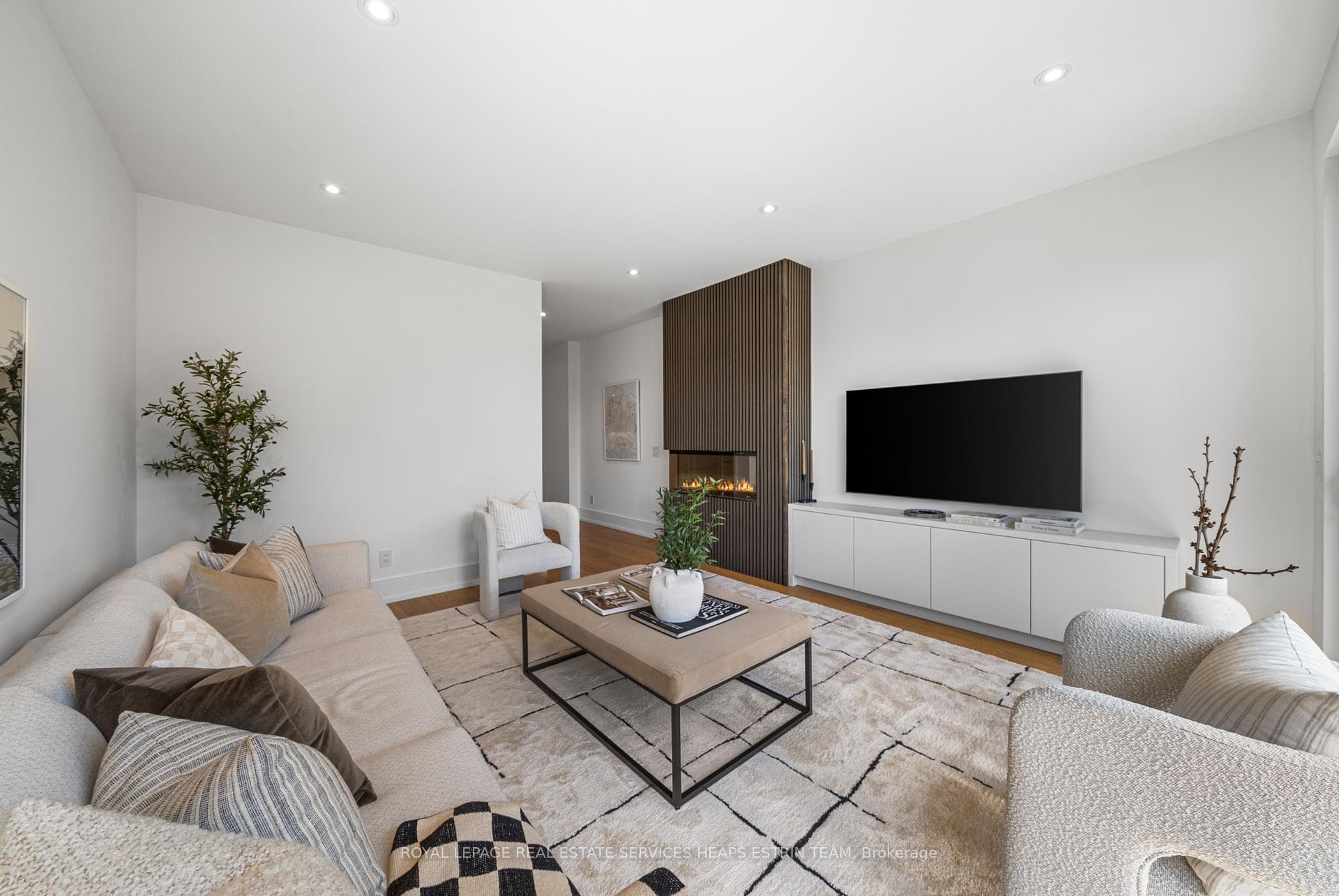 17 Myrtle Avenue photo 13