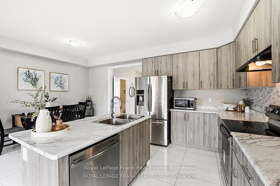 6 Aldridge Lane photo 16