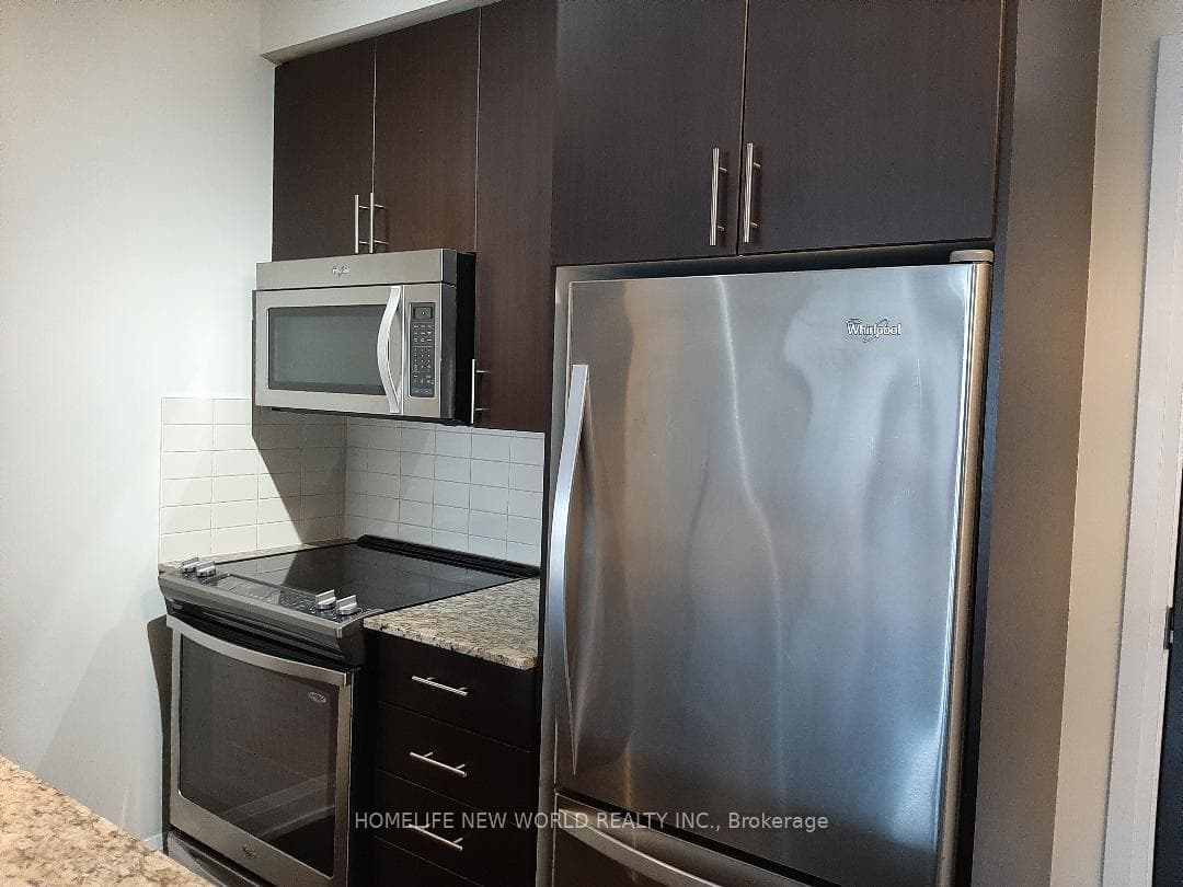 18 Graydon Hall Drive Unit 2106 photo 7