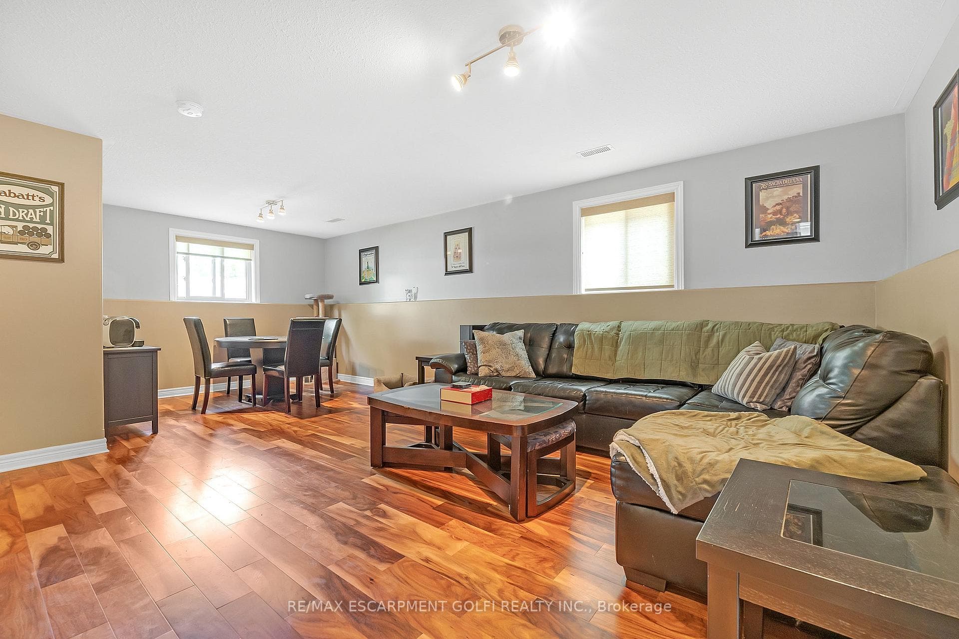 39 Irving Drive photo 26