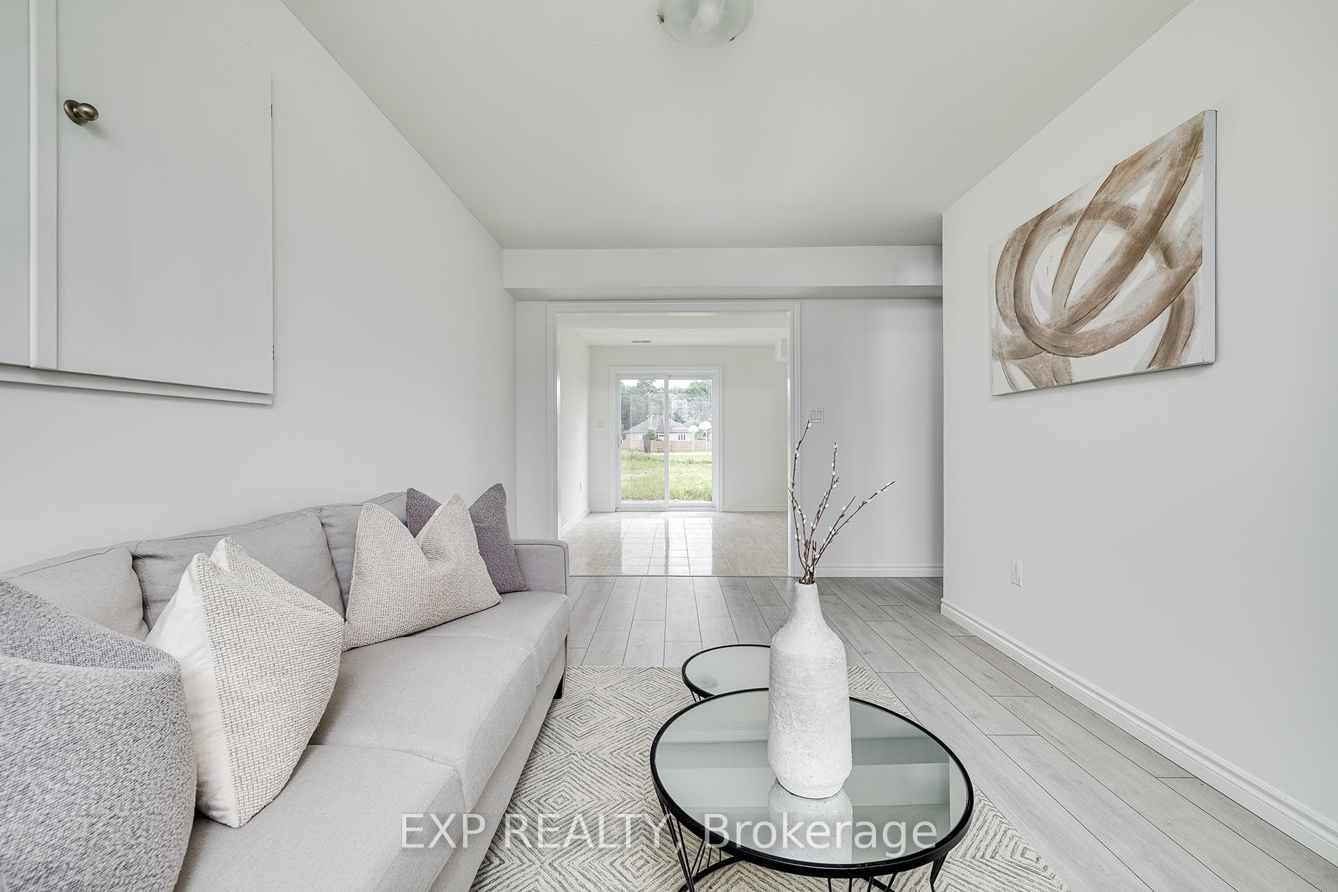 114 Delong Drive photo 21