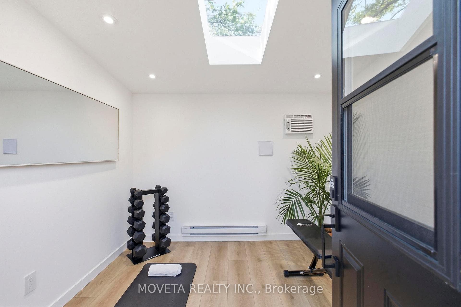 Fully Insulated, Heated and Cooled with Skylight