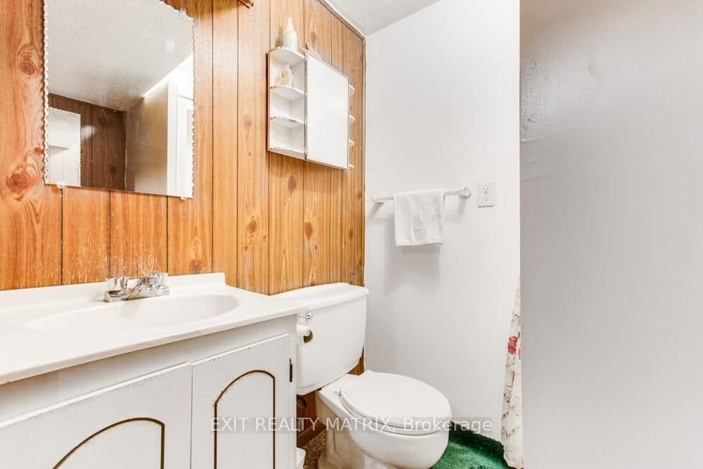 415 DUFFERIN Street photo 26