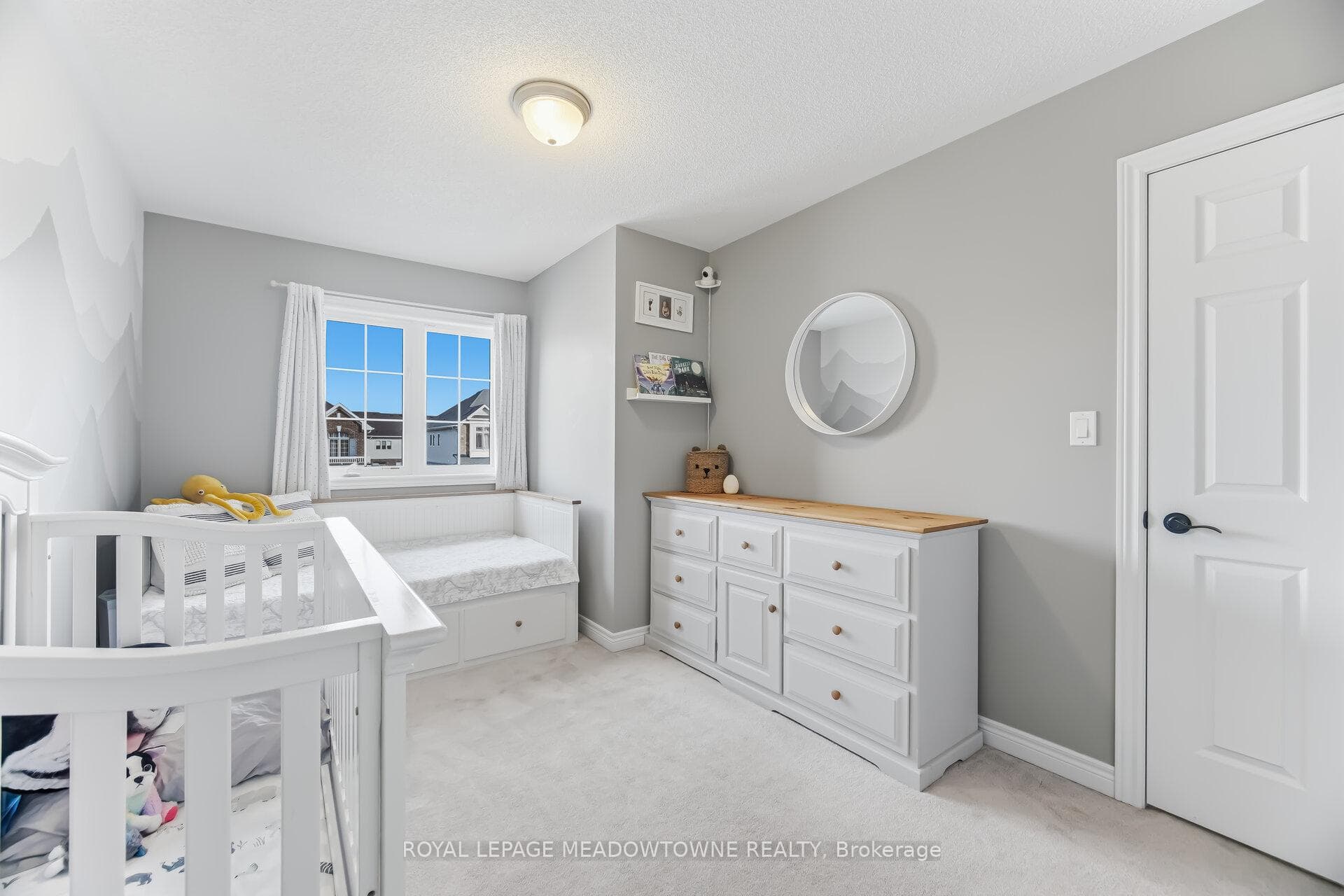 21 Sharpe Crescent photo 32