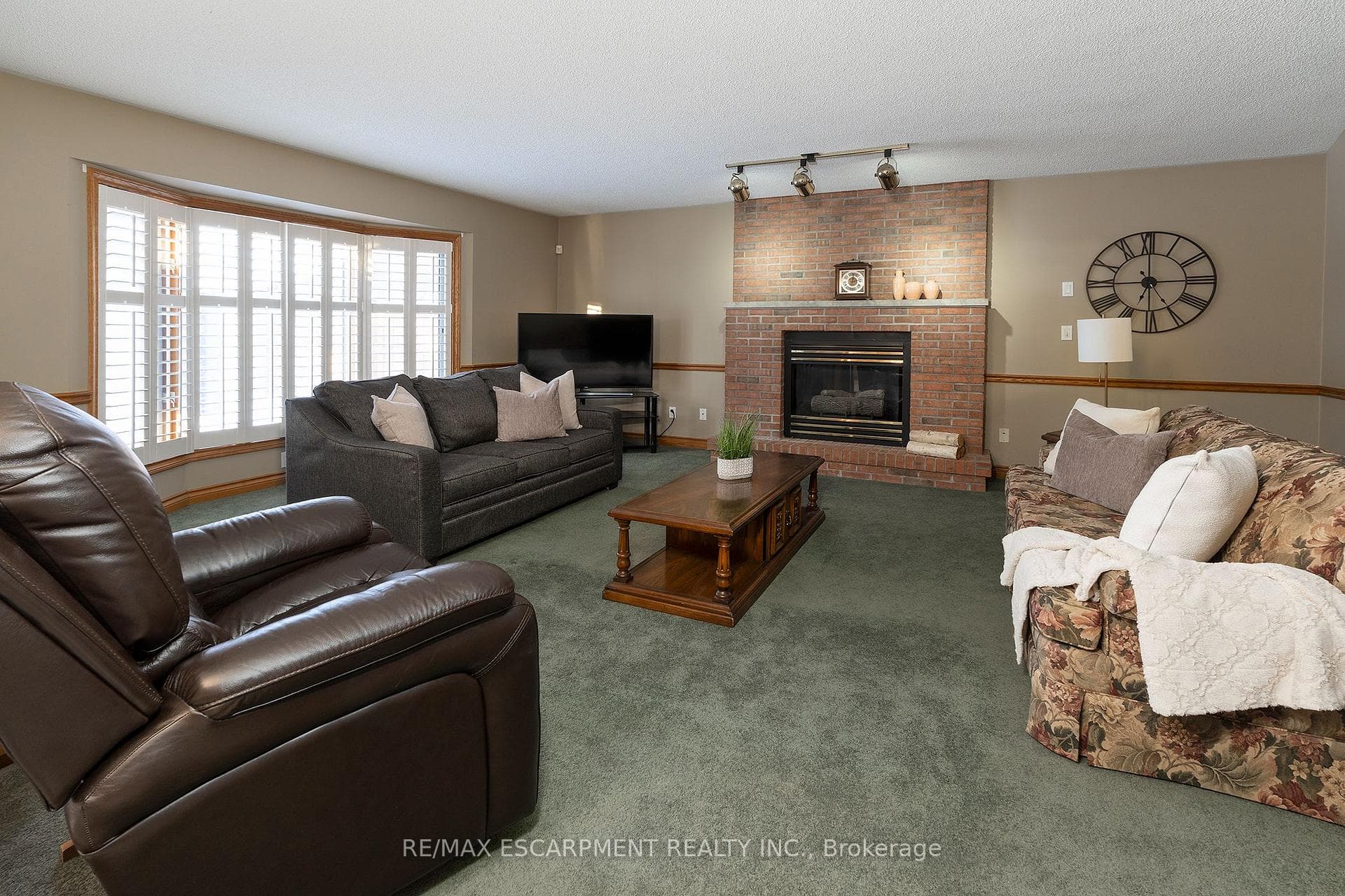6005 Mountaingate Drive photo 14