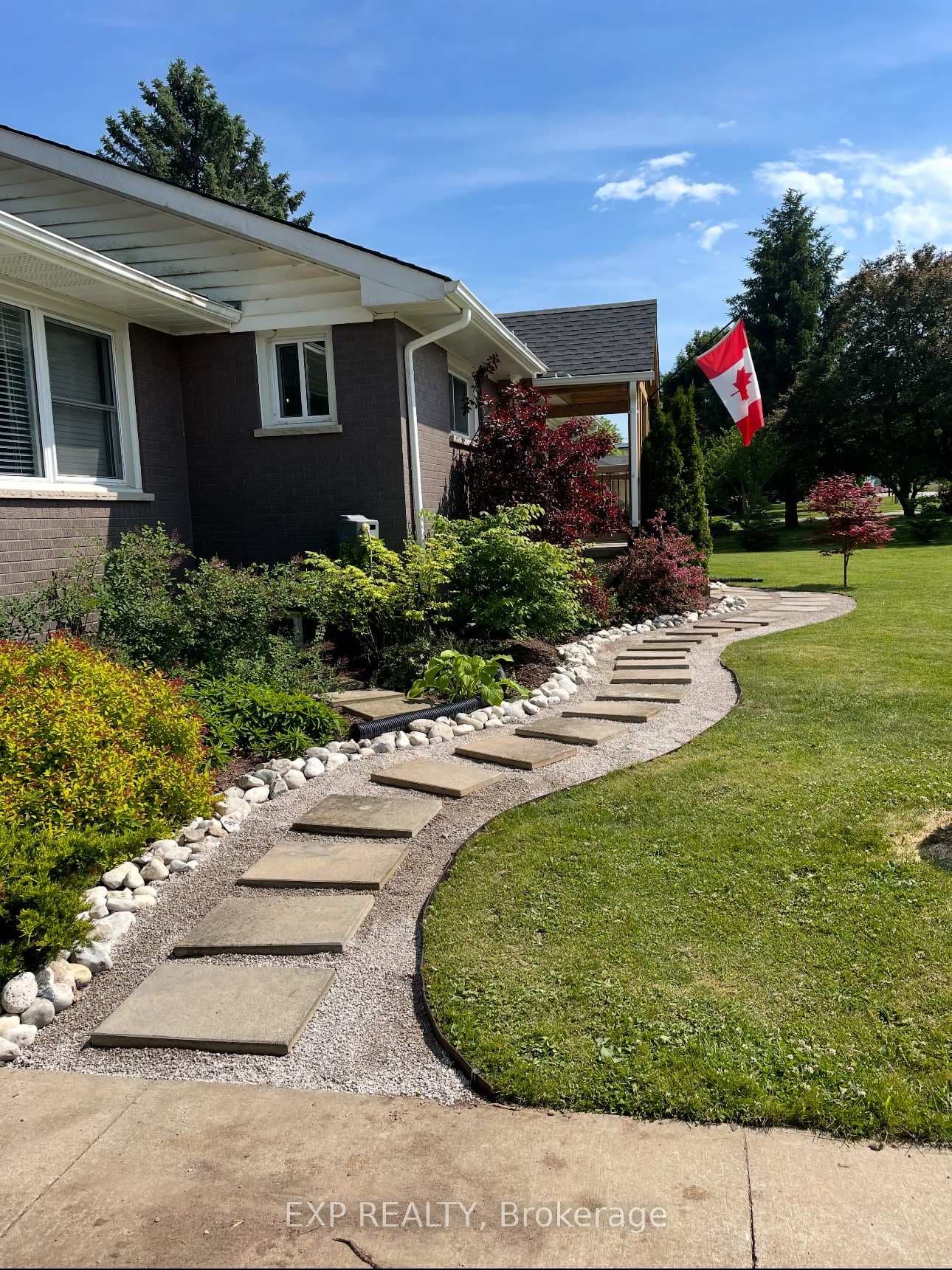 4740 East Street photo 3
