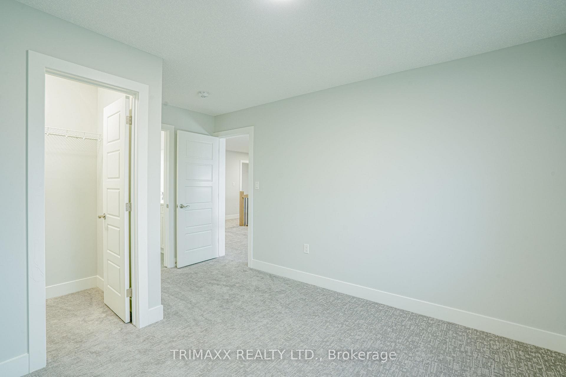 188 Foxborough Place photo 34