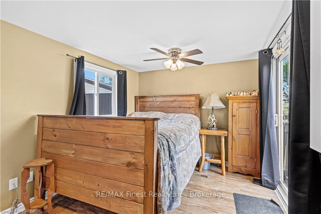 5569 BATH Road Unit 17 photo 15