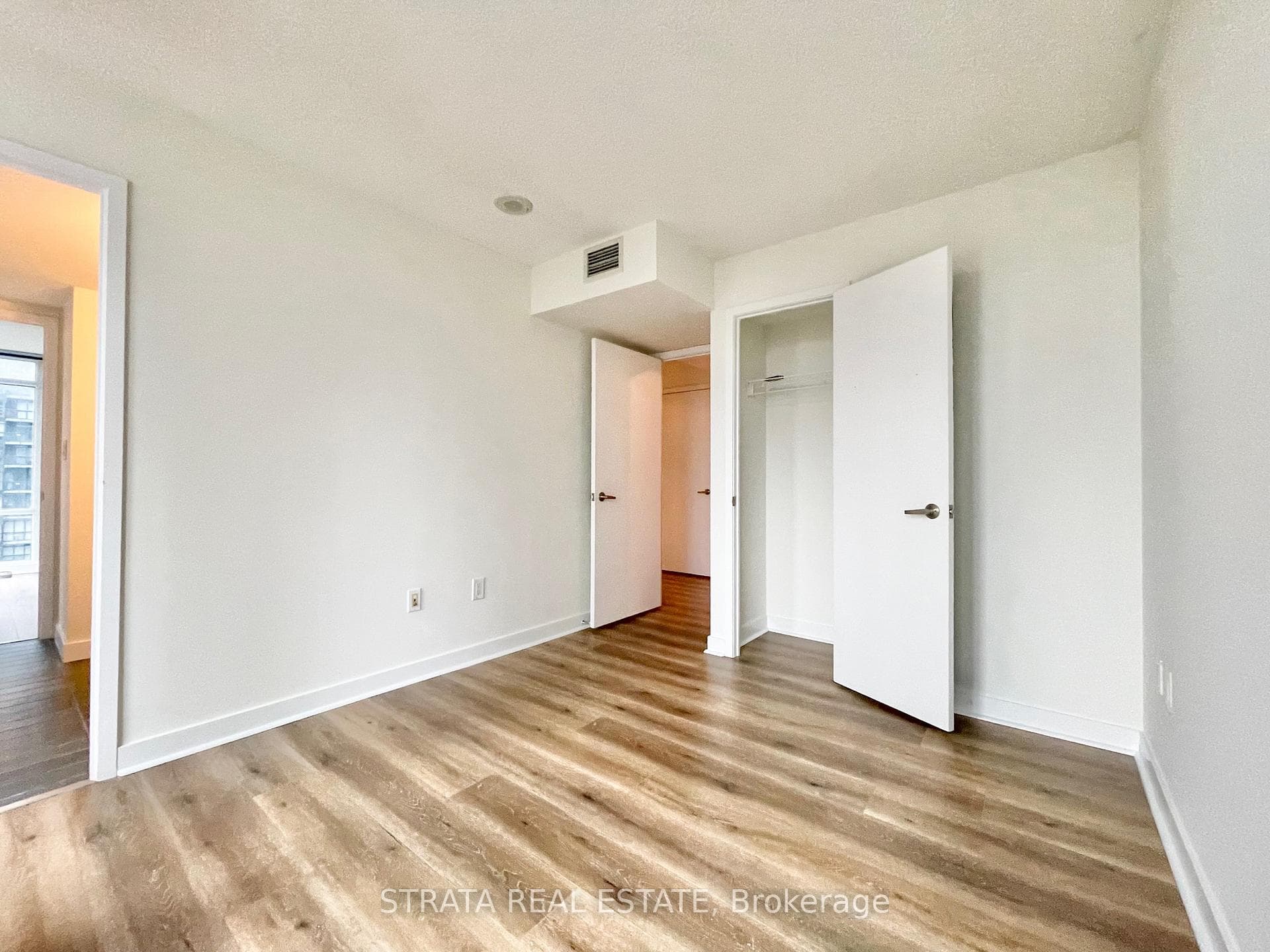 4K Spadina Avenue Unit 920 photo 10