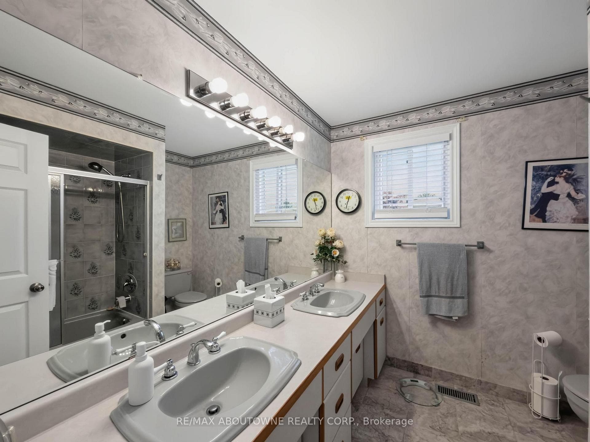 1018 Upper Sherman Avenue photo 28