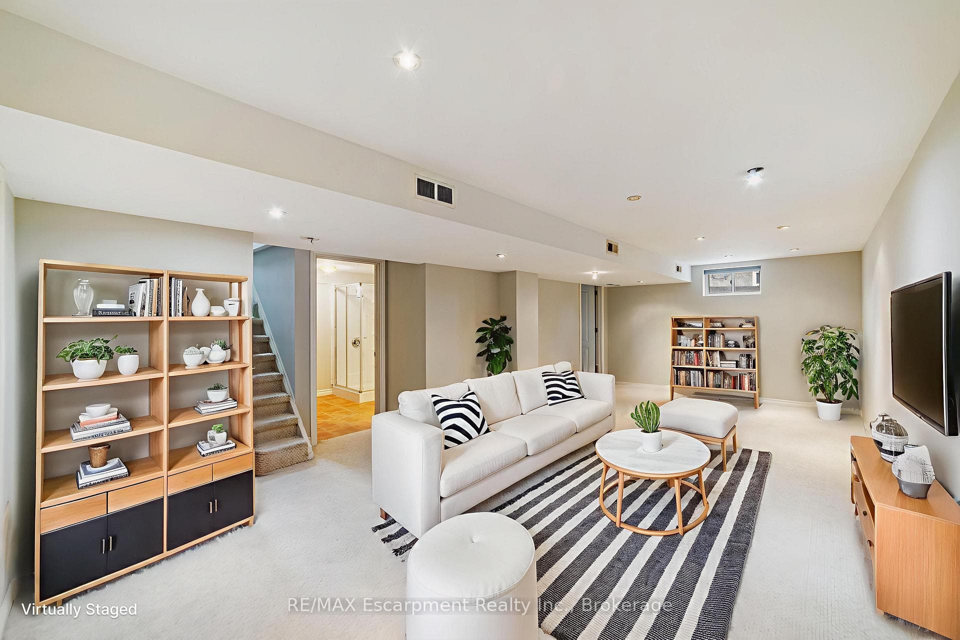 500 Rosseau Road photo 14