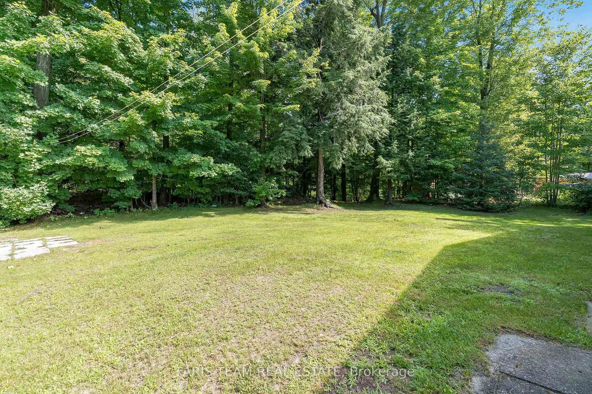 129 Moreau Parkway photo 20