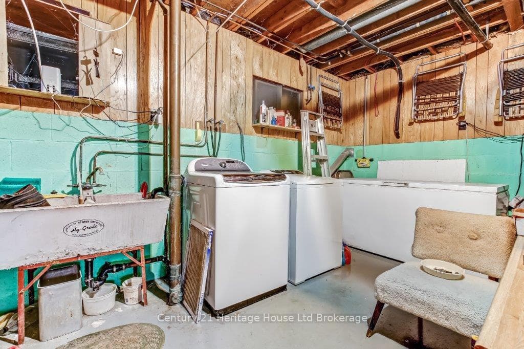 876 Isabel Street photo 16