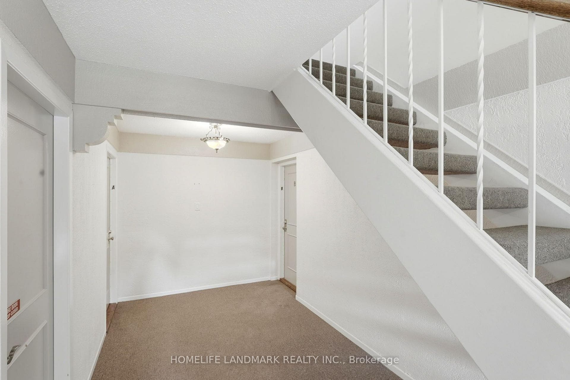 7 Harness Lane Unit B photo 6