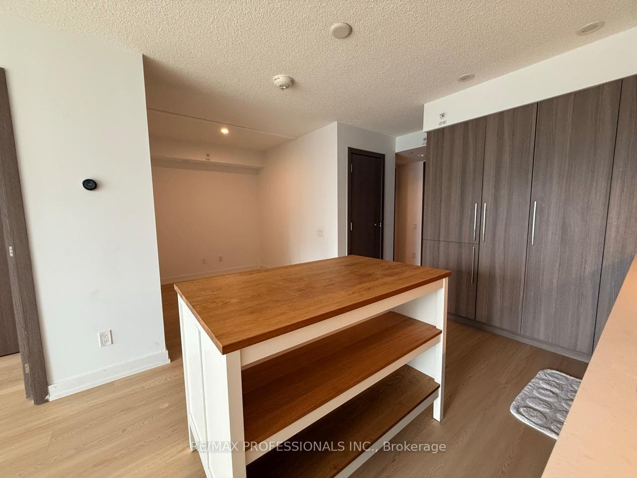 19 Bathurst Street Unit 1708 photo 8