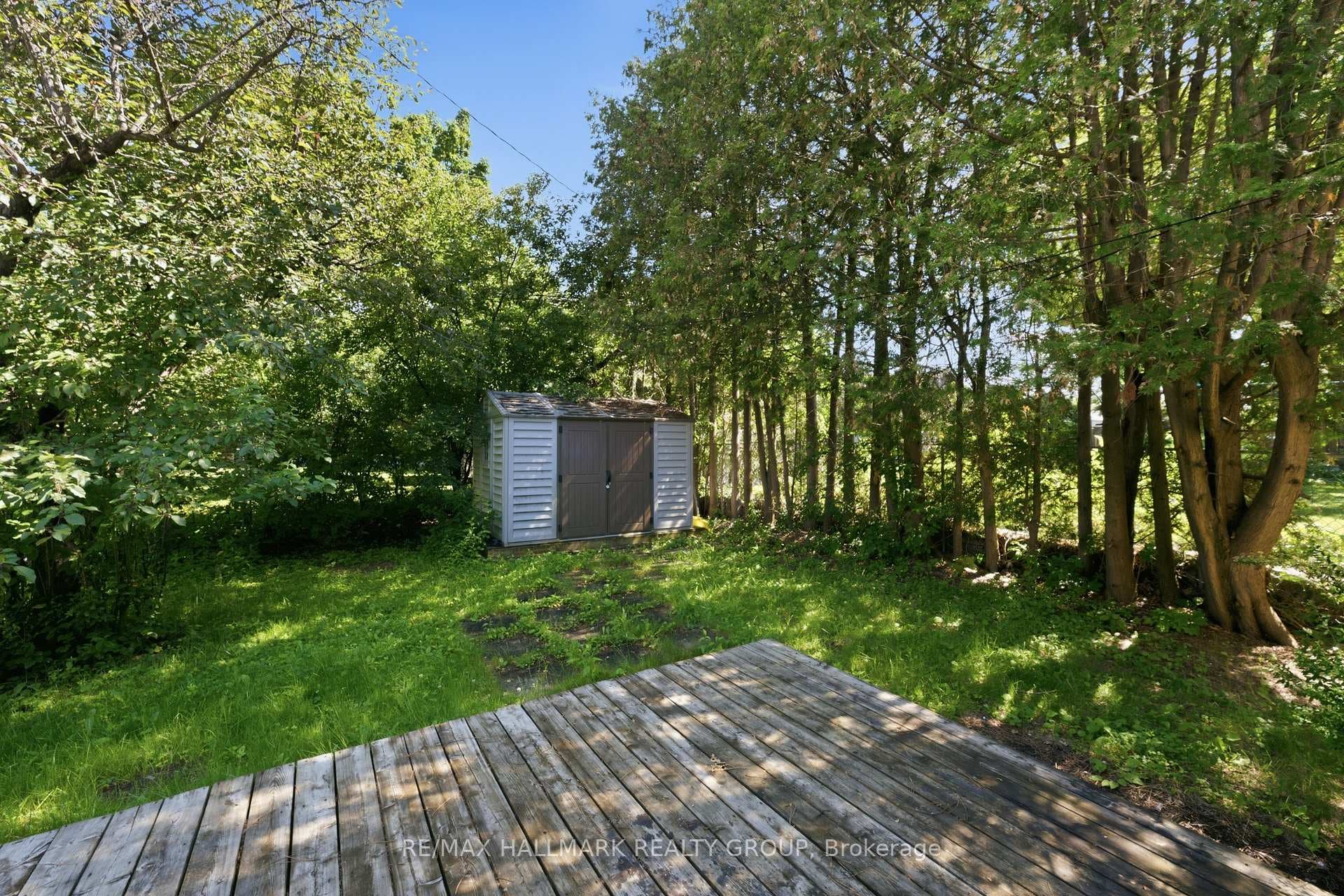 45 Hilliard Avenue photo 41