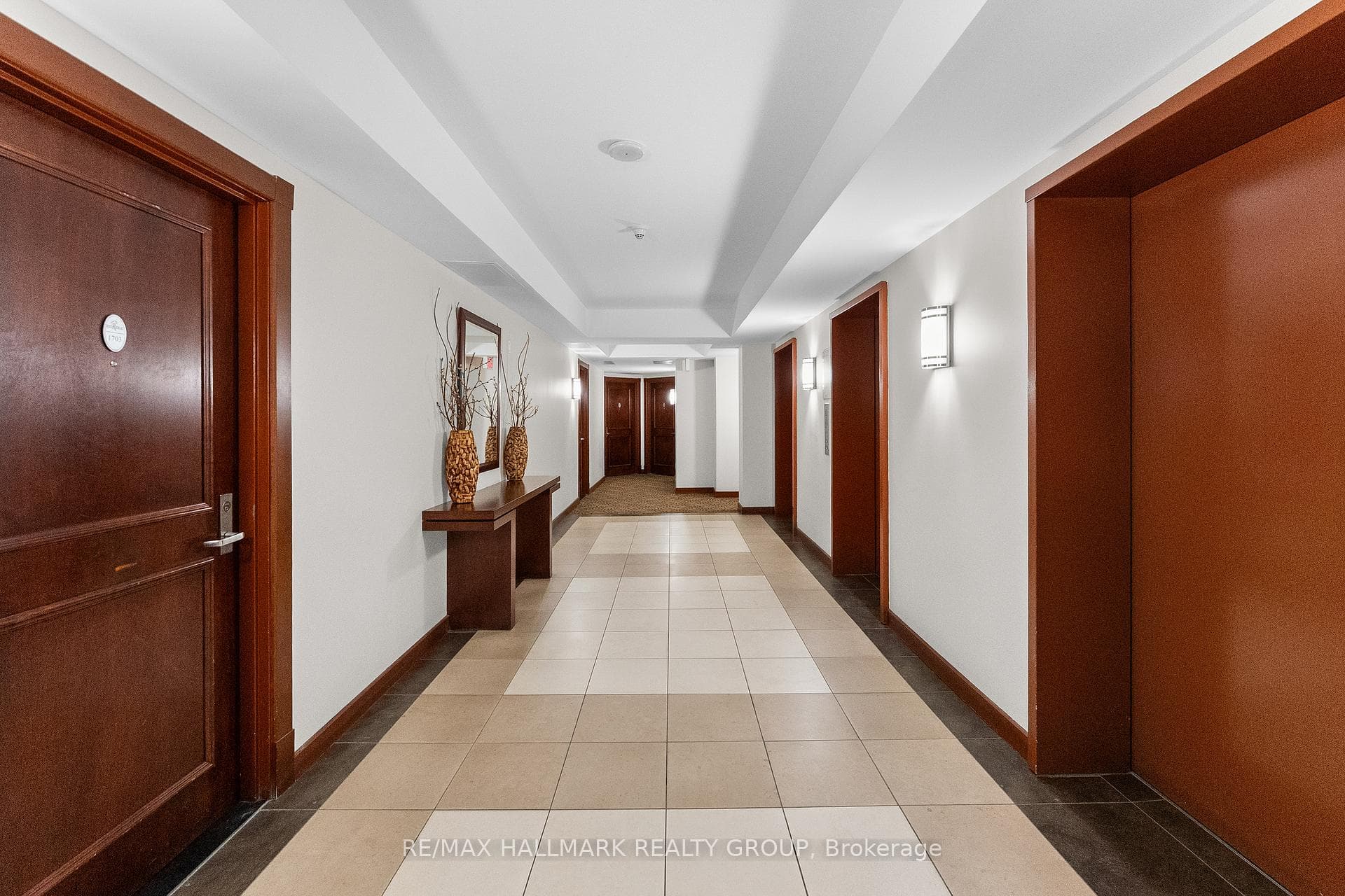 200 Rideau Street Unit 1702 photo 9
