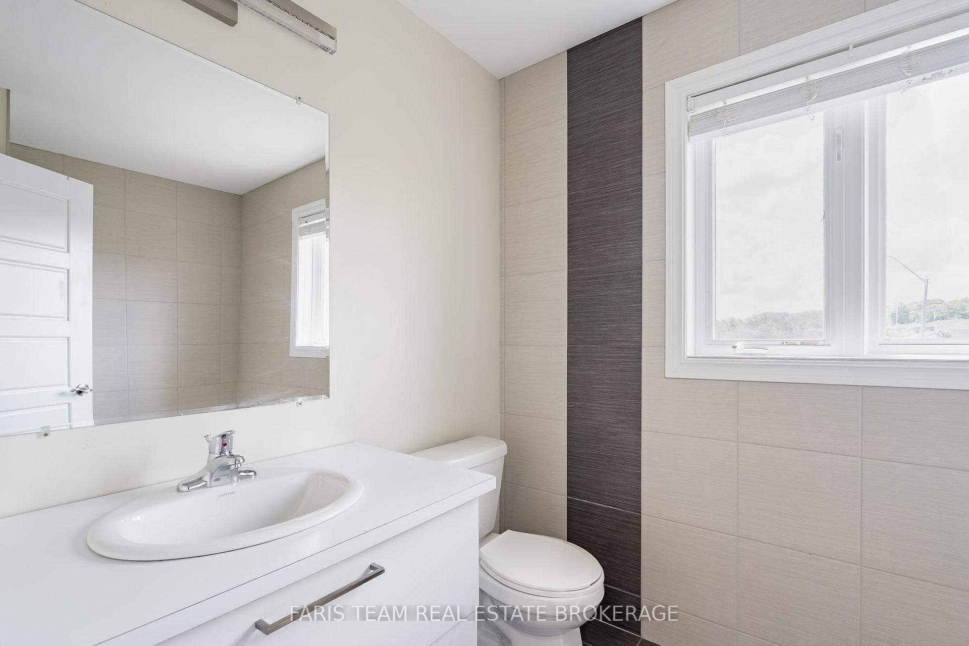 33 Sheppard Drive photo 27