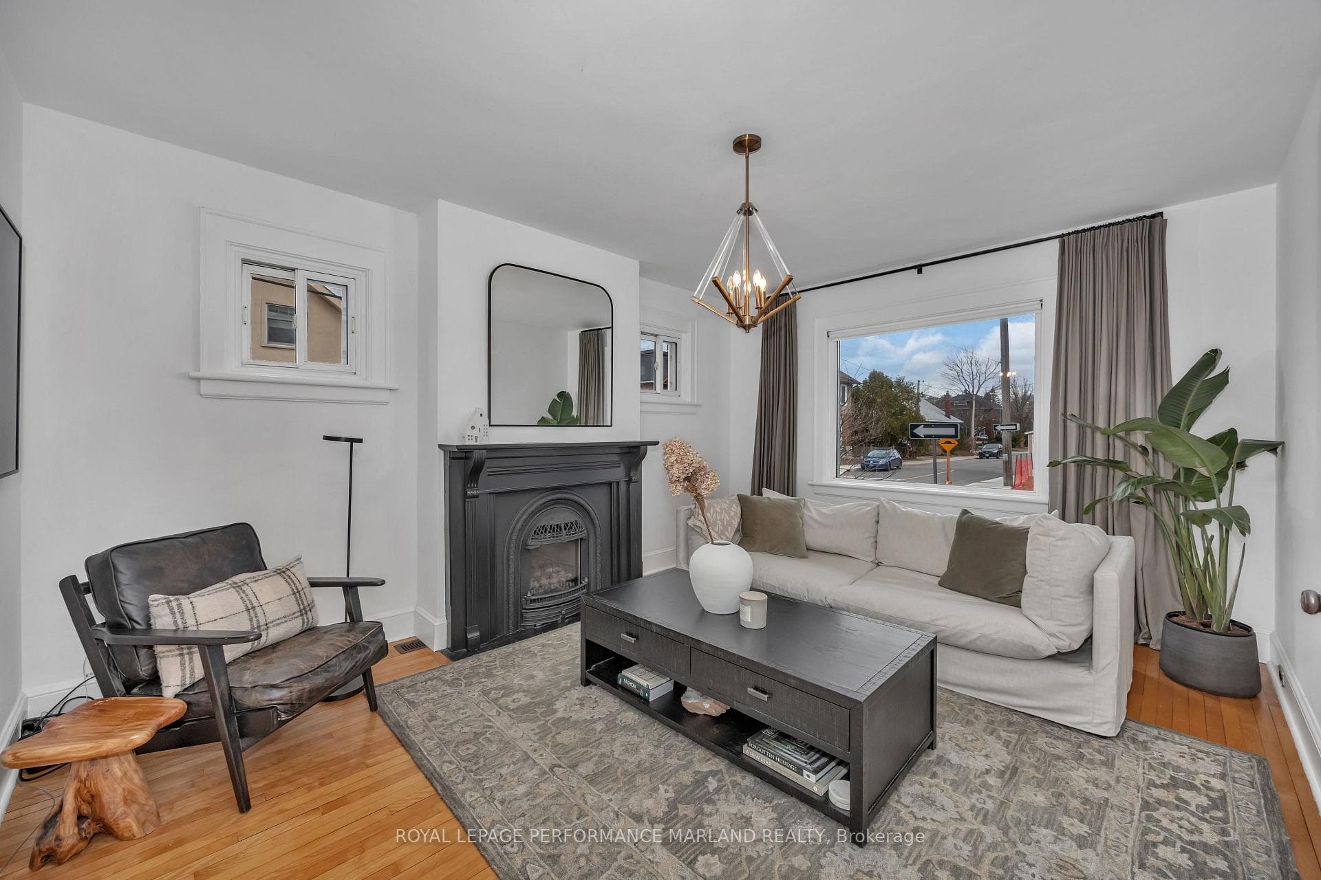 101 Grove Avenue photo 4