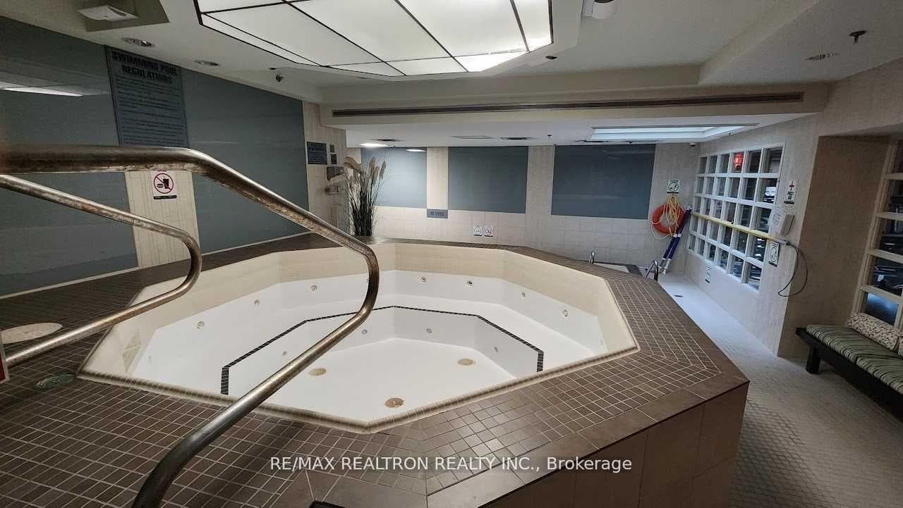 7 Broadway Avenue Unit 211 photo 10