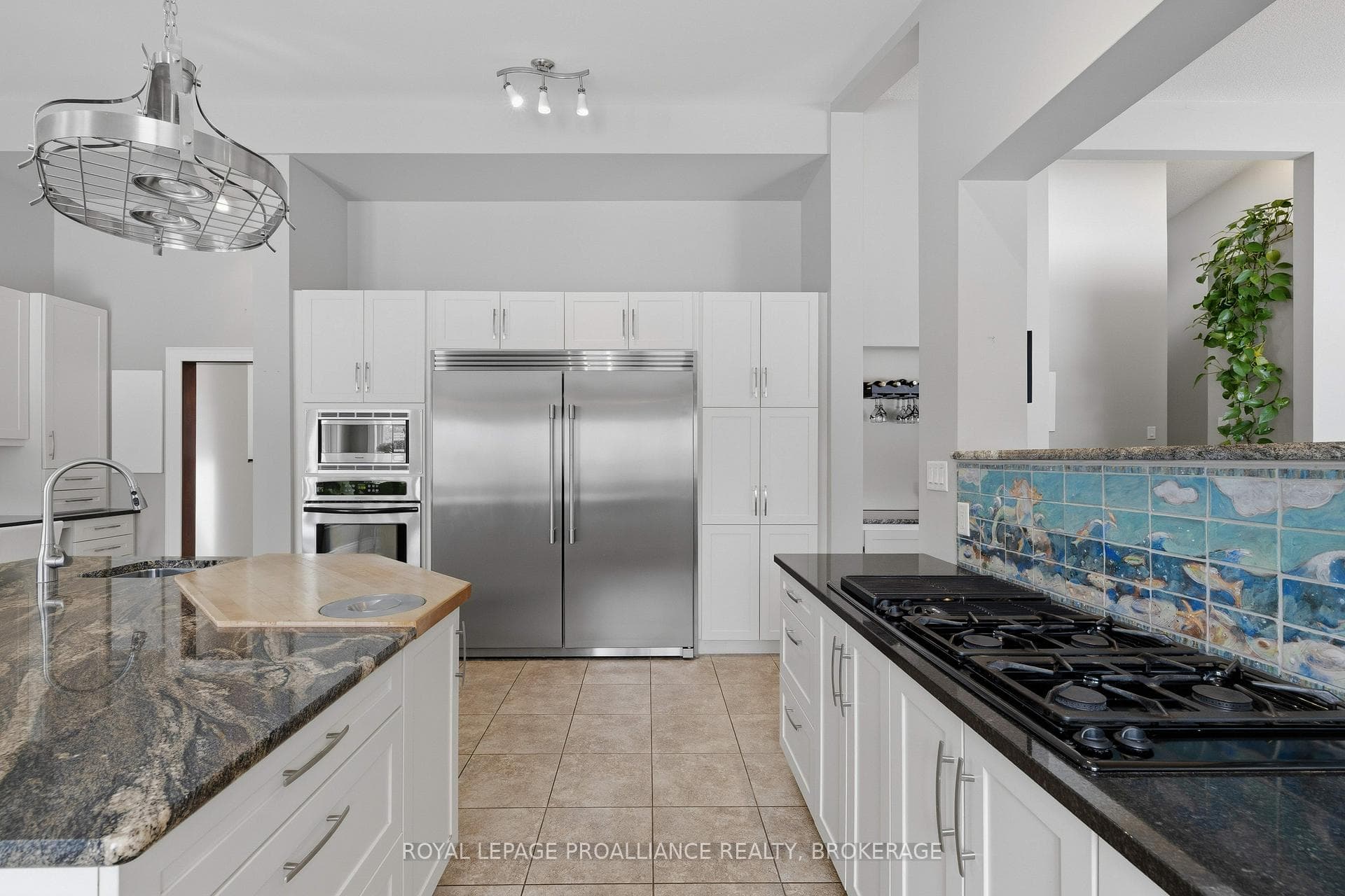 27 Riverside Drive photo 11